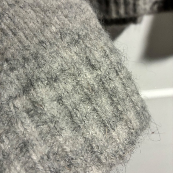 EDC sweater with flower detail - Picture 5 of 7